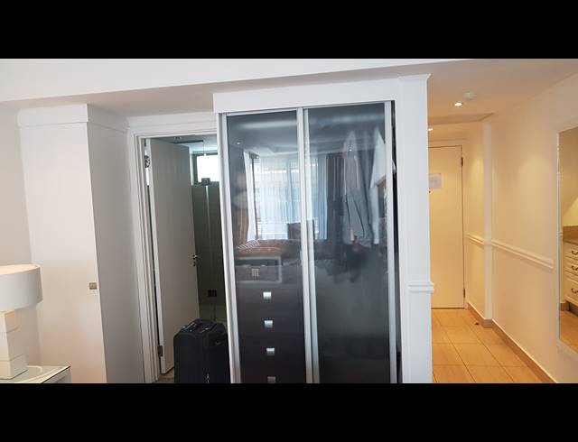 0.5 BEDROOM APARTMENT RENTED IN CAPE TOWN CITY CENTRE
